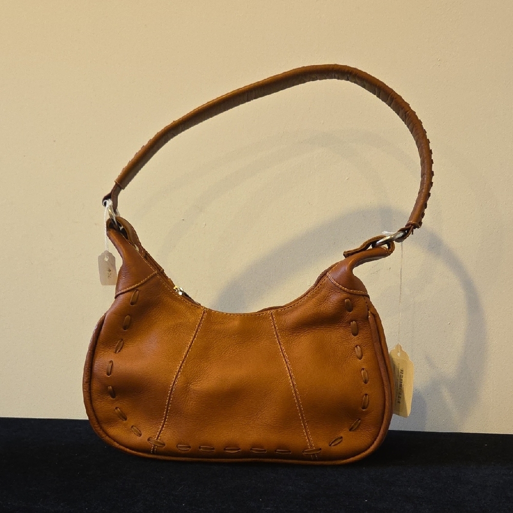 Colombian elegant tan soft leather shoulder Bag